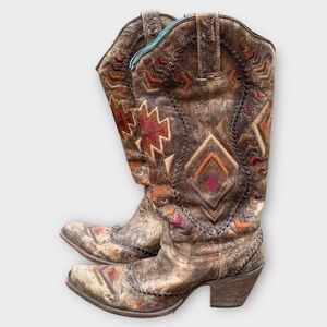 Corral Vintage Western Boots Brown Snip Toe with Red and Orange Embroidery